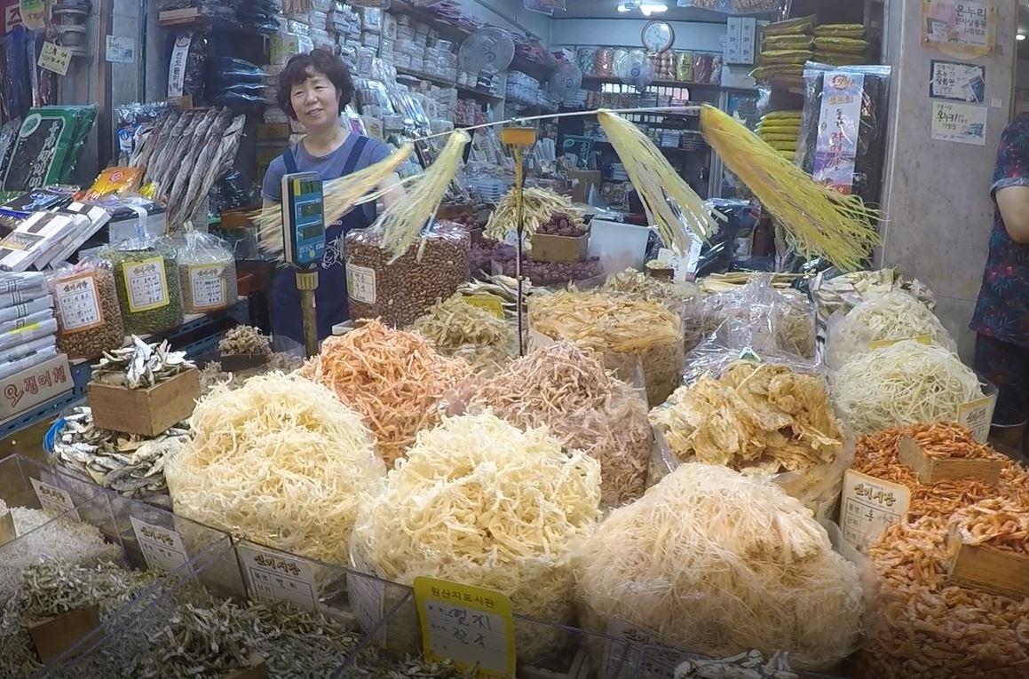 Singi (Shingi) Market, Incheon, South Korea. Author and Copyright Marco Ramerini., ..