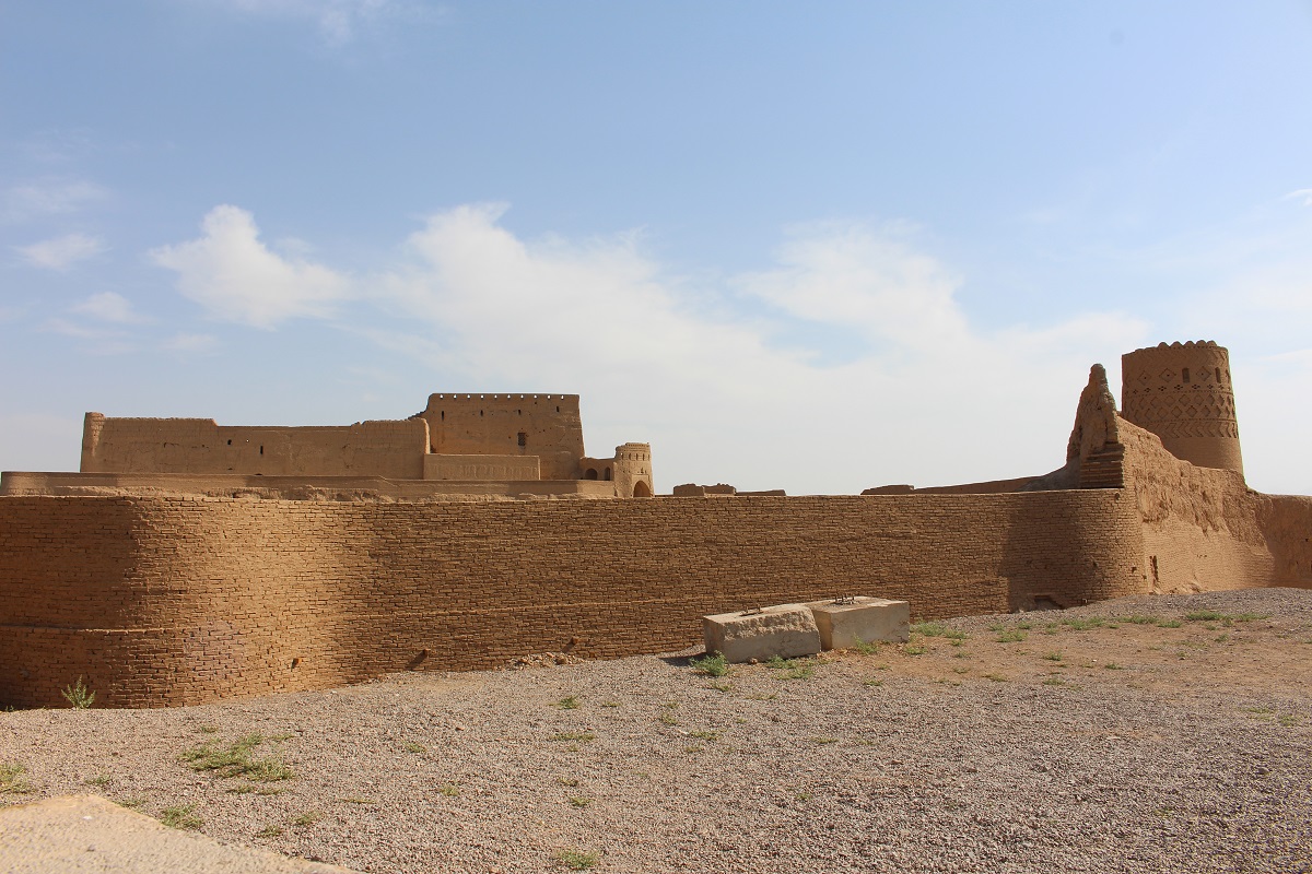 Narin Qal'eh fortress, Meybod, Iran. Author and Copyright Marco Ramerini ,.