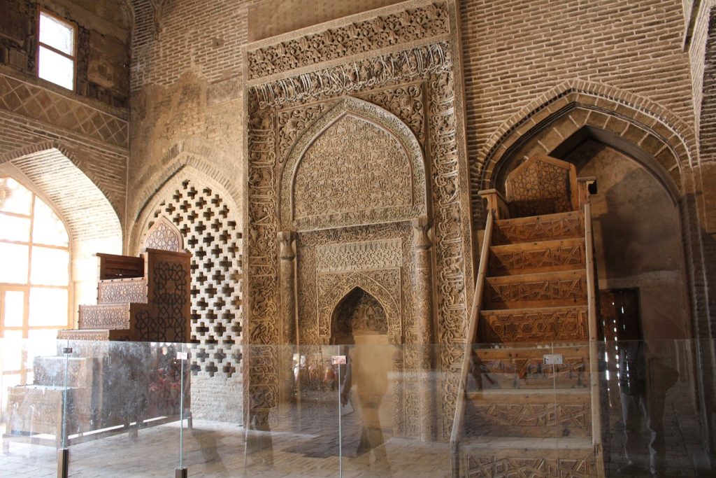 Mehrab Uljayto, Friday Mosque (Jāmeh Mosque), Isfahan, Iran. Author and Copyright Marco Ramerini