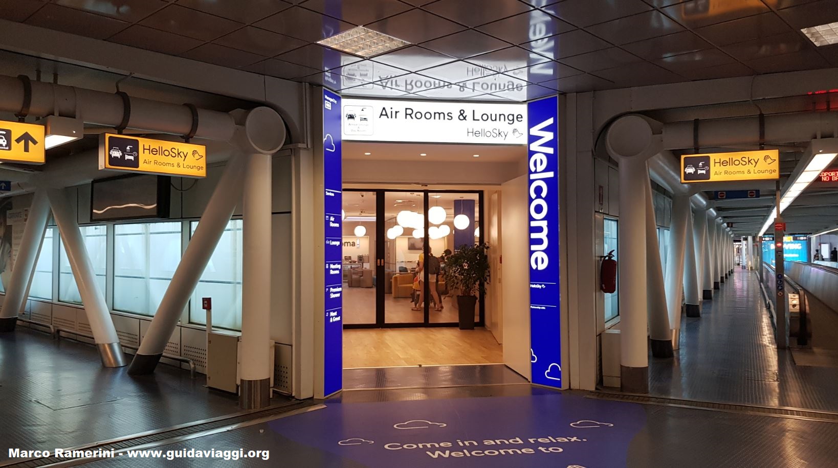 air rooms rome airport by hellospy