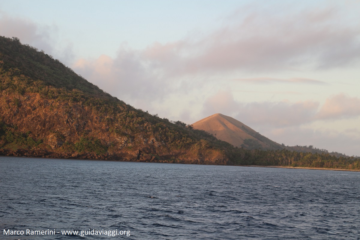 Mount Tamasua, Nabukeru, Yasawa, Fiji. Author and copyright Marco Ramerini ..